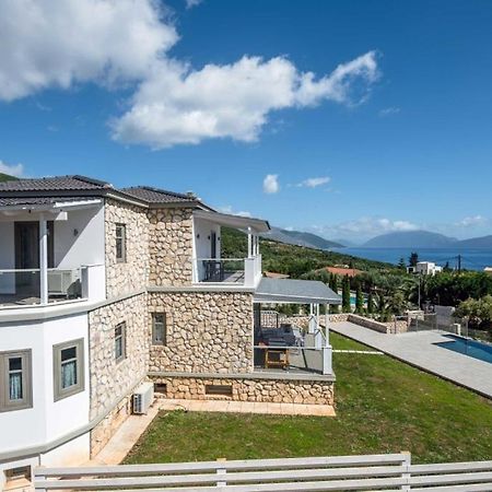 White Villas Каравомилос Екстериор снимка