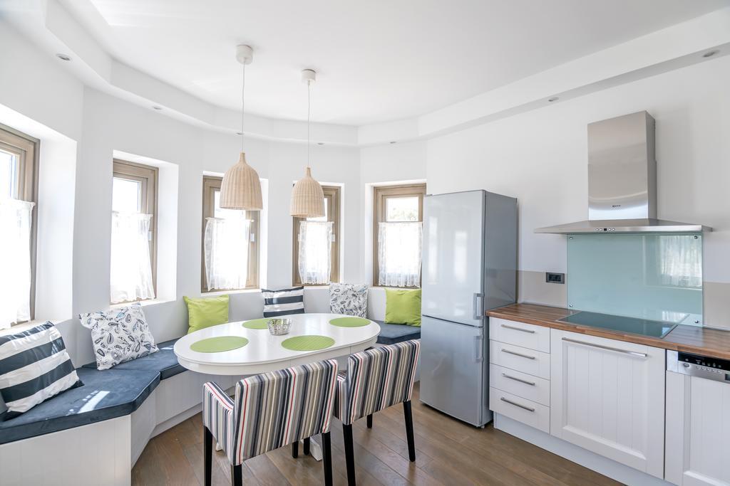 White Villas Каравомилос Екстериор снимка